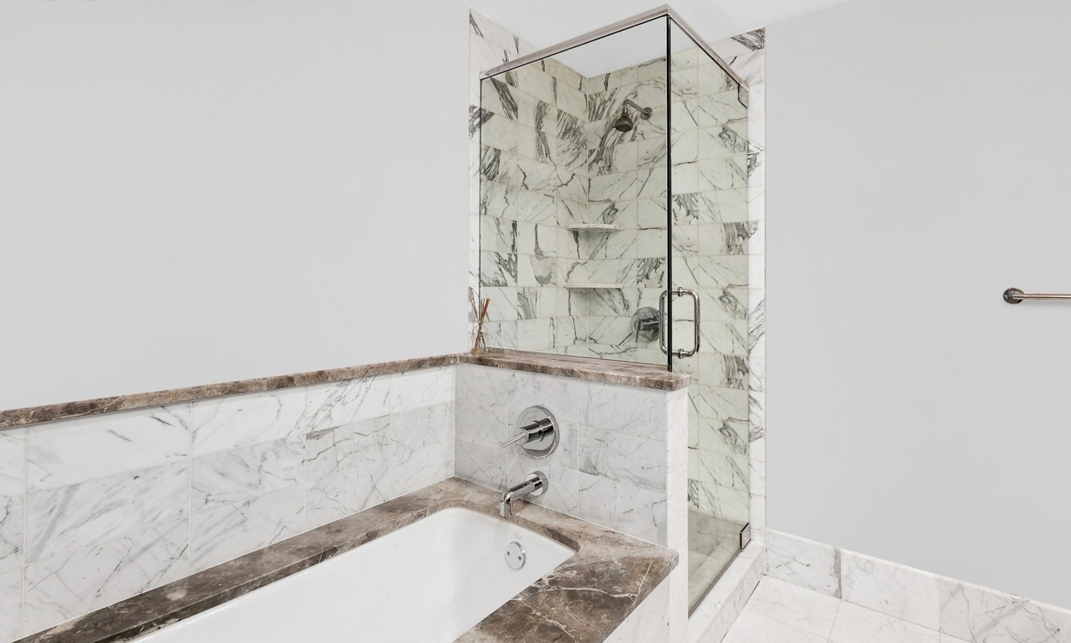 440 Kent Avenue, Unit 4A Brooklyn, NY 11249 - Photo 7 of 11 a bathroom with a bathtub and shower