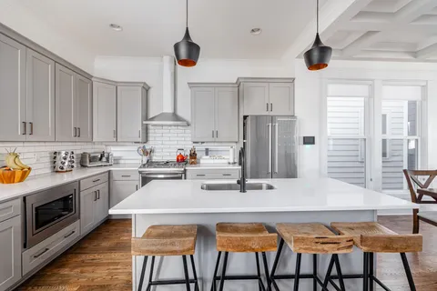 $899,000 | 5216 Illinois Avenue, Nashville, TN 37209