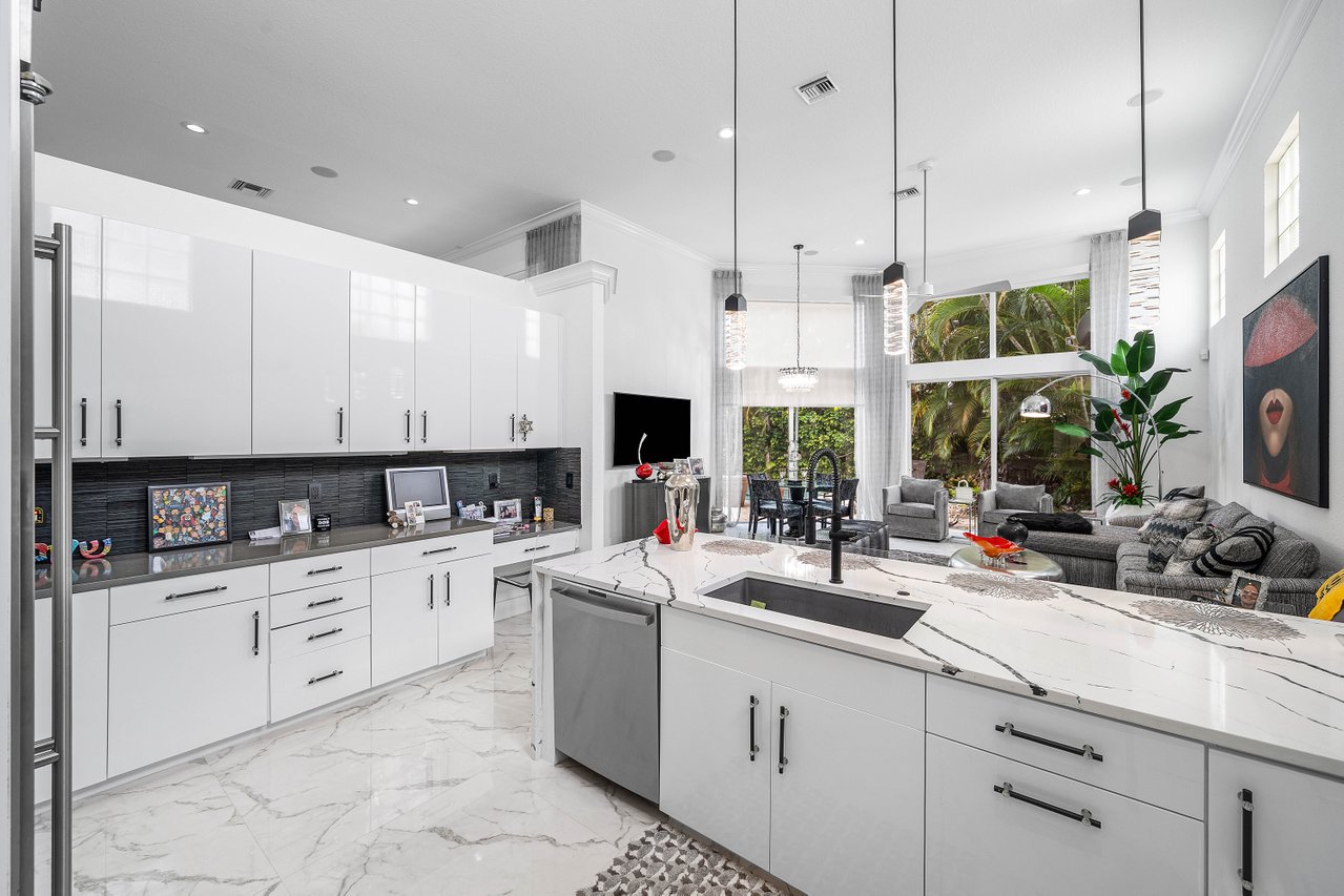 6517 Somerset Circle Boca Raton, FL 33496 - Photo 14 of 58