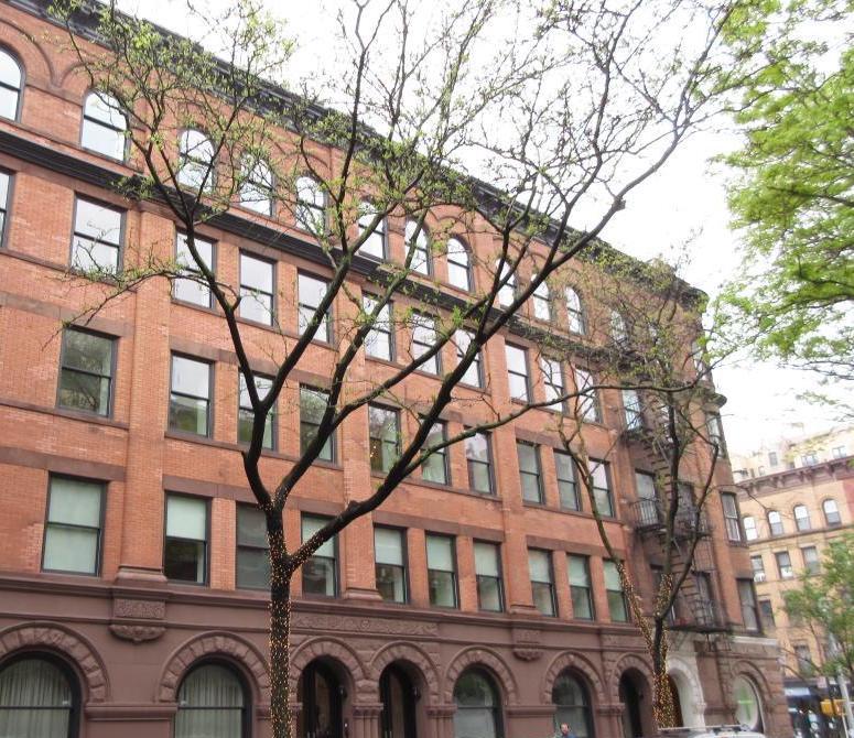 182 West 82nd Street, Unit 4E Manhattan, NY 10024 - Photo 24 of 25 a front view of a building