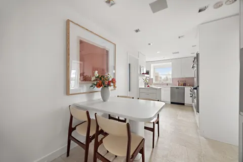 $5,500,000 | 40 East 84th Street, Unit 17A | Upper East Side