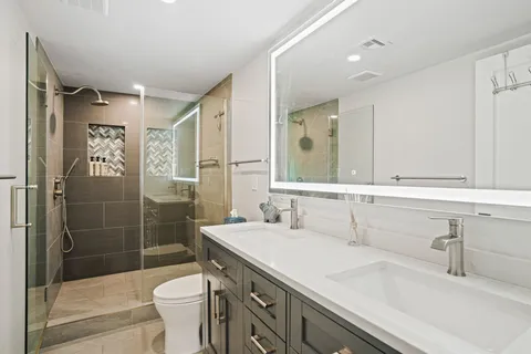 $1,350,000 | 2725 Connecticut Avenue Northwest, Unit 507, Washington, DC 20008