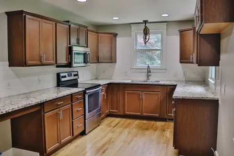 $470,000 | 1660 Leatherwood Road, White Bluff, TN 37187