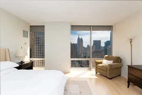 $34,000,000 | 641 5th Avenue, Unit 49CDE | Midtown East