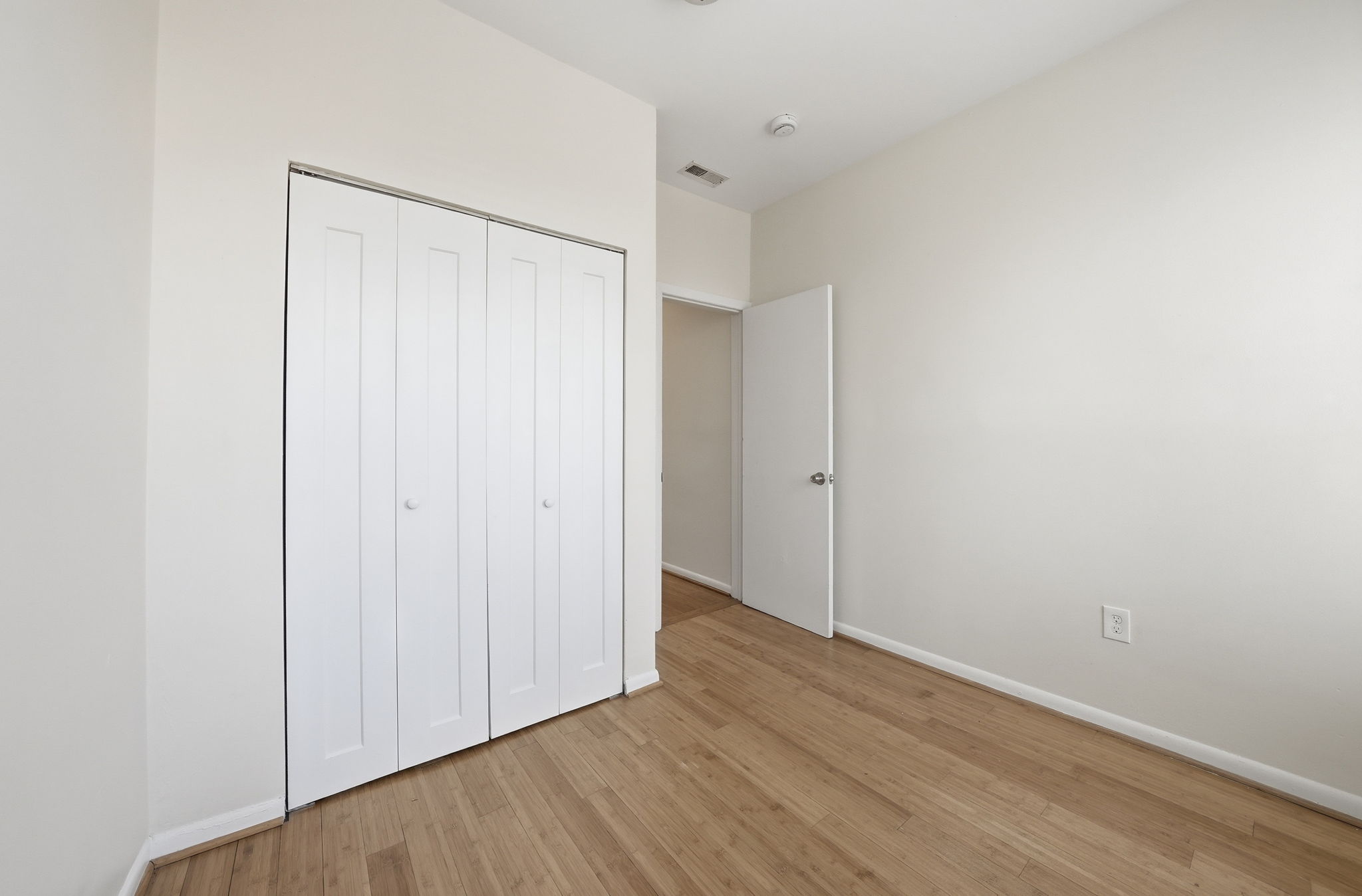 707 15th Street Northeast Washington, DC 20002 - Photo 10 of 27