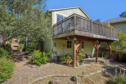 $998,000 | 17323 Hillside Avenue, Sonoma, CA 95476