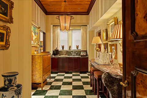 $25,000,000 | 778 Park Avenue, Unit 8 | Lenox Hill