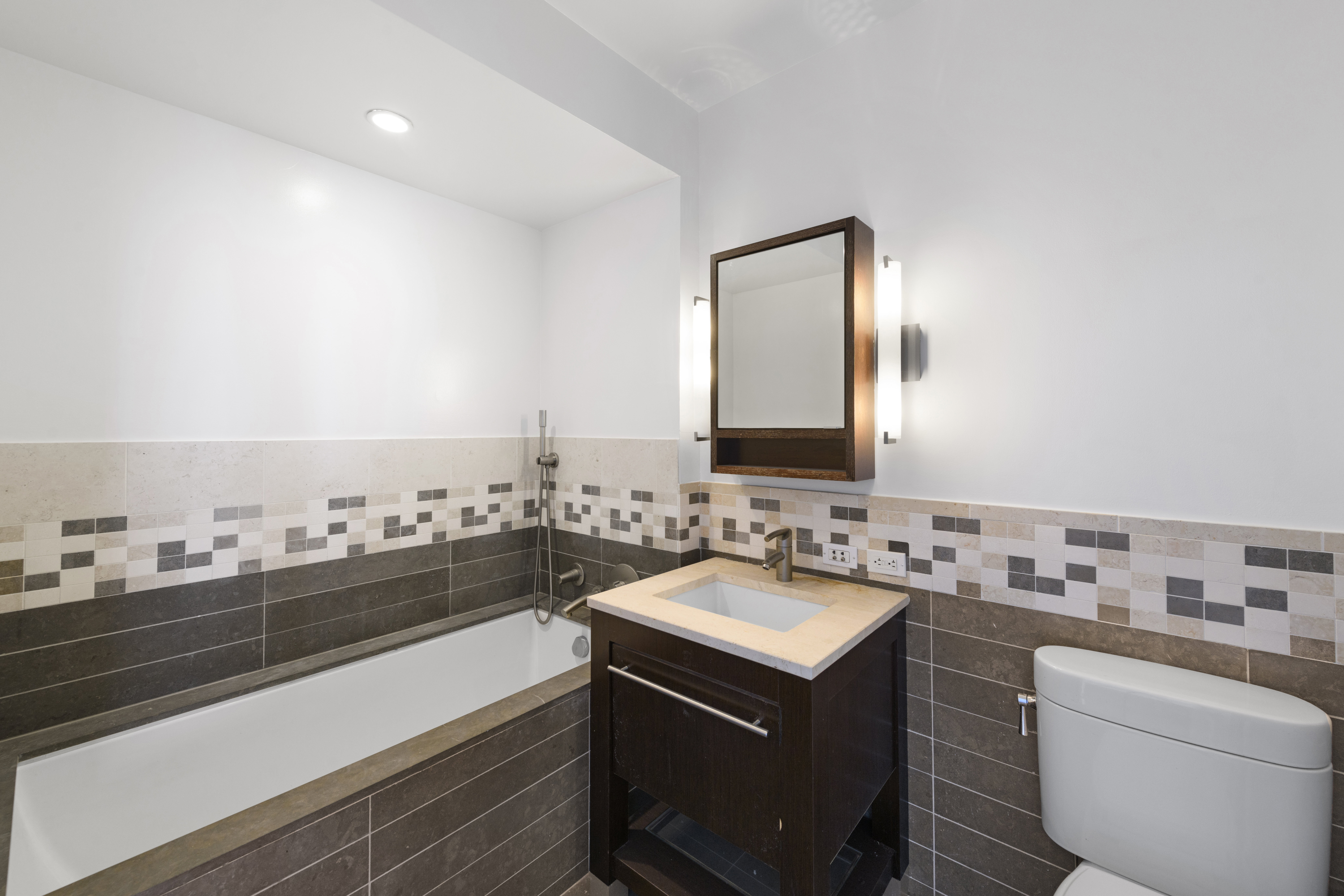 101 West 24th Street, Unit 29B Manhattan, NY 10011 - Photo 9 of 22