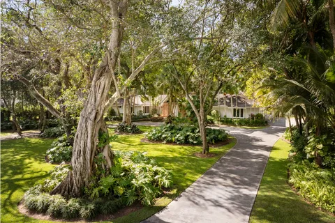$18,500,000 | 9000 Arvida Drive, Coral Gables, FL 33156