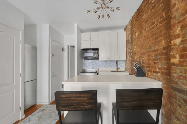 $399,000 | 426 West 46th Street, Unit 1A | Hell's Kitchen