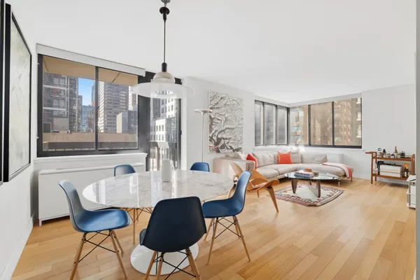 $1,350,000 | 250 East 40th Street, Unit 7B | Murray Hill