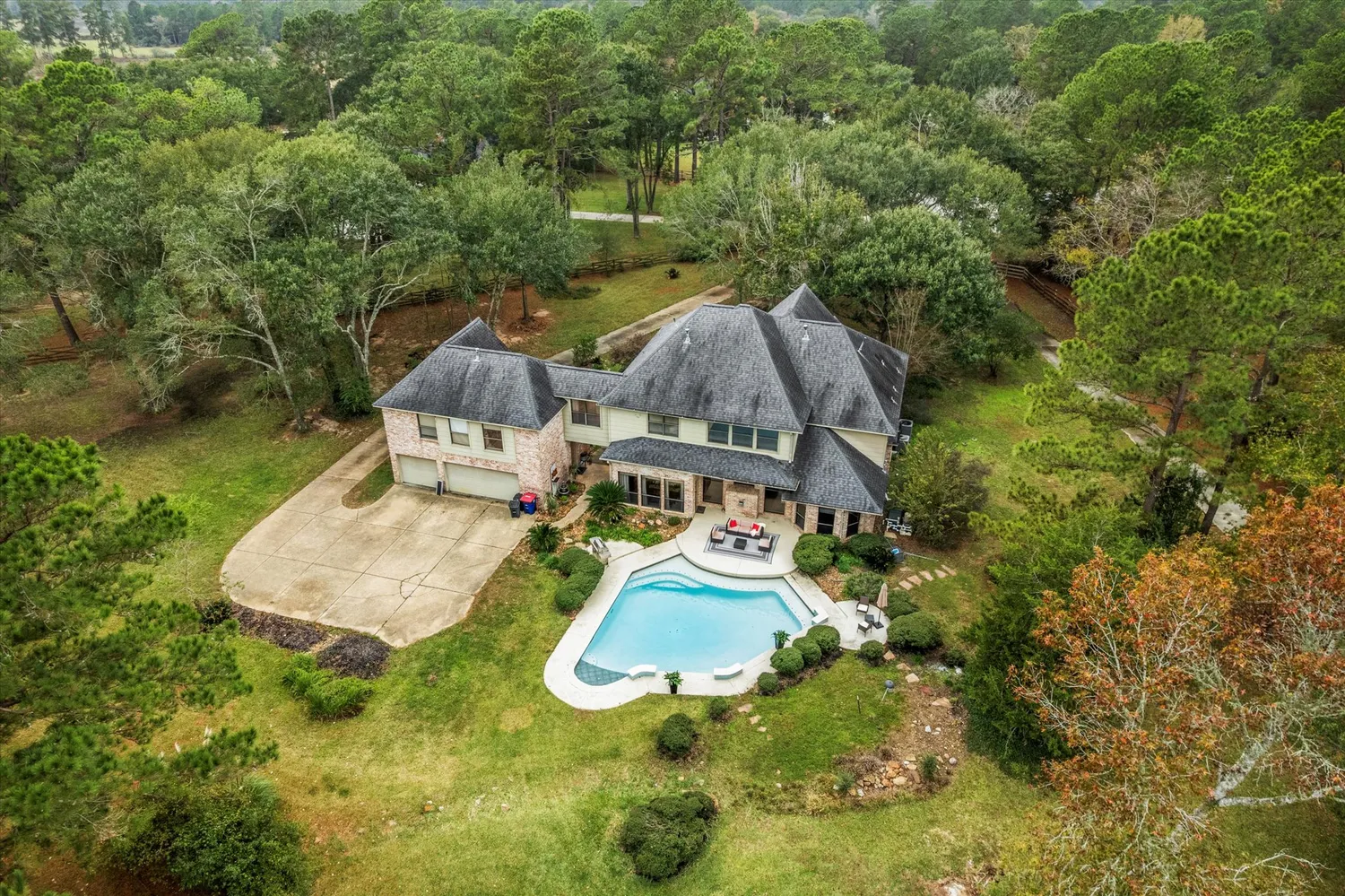 $984,500 | 1019 Towering Oaks Street, Magnolia, TX 77355