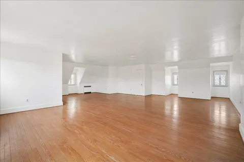 Contact Agent | 3130 Woodland Drive Northwest, Washington, DC 20008