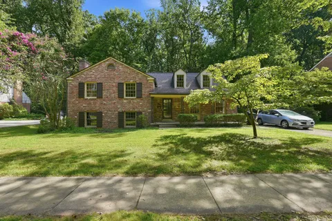 $850,000 | 617 Aster Boulevard, Rockville, MD 20850