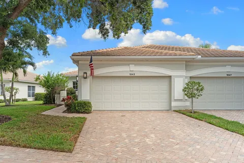 $725,000 | 1843 Leamington Lane, Naples, FL 34109