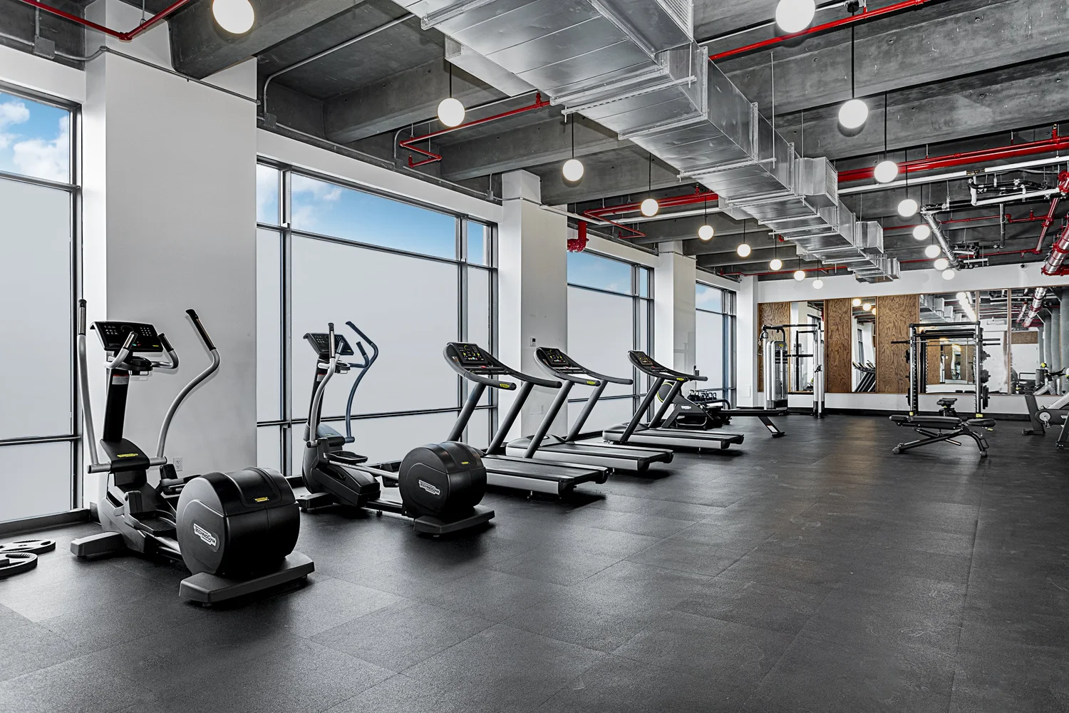 160 Imlay Street, Unit 3B3 Brooklyn, NY 11231 - Photo 13 of 16 a view of a room with gym equipment