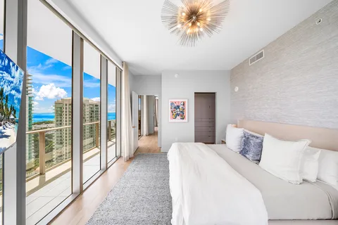 $4,250,000 | 2678 Tigertail Avenue, Unit 1702, Miami, FL 33133