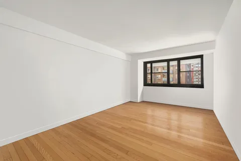 $1,050,000 | 235 East 87th Street, Unit 4K | Upper East Side