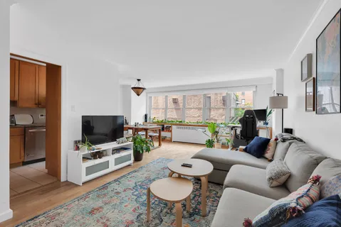 $525,000 | 251 East 32nd Street, Unit 2A | Kips Bay