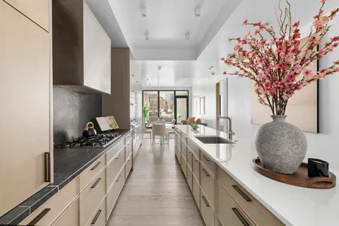 $1,850,000 | 90 Lexington Avenue, Unit 9A | NoMad