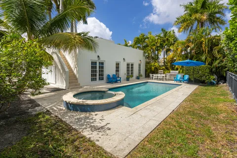 $3,750,000 | 707 West 54th Street, Miami Beach, FL 33140