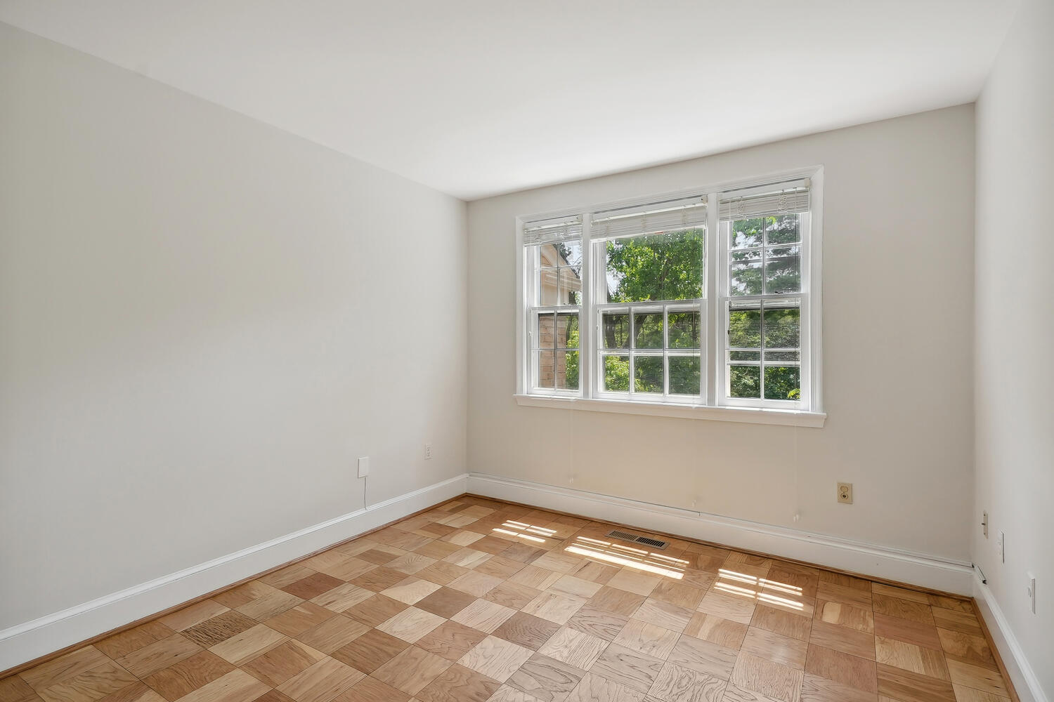 3231 Sutton Place Northwest, Unit A Washington, DC 20016 - Photo 7 of 15