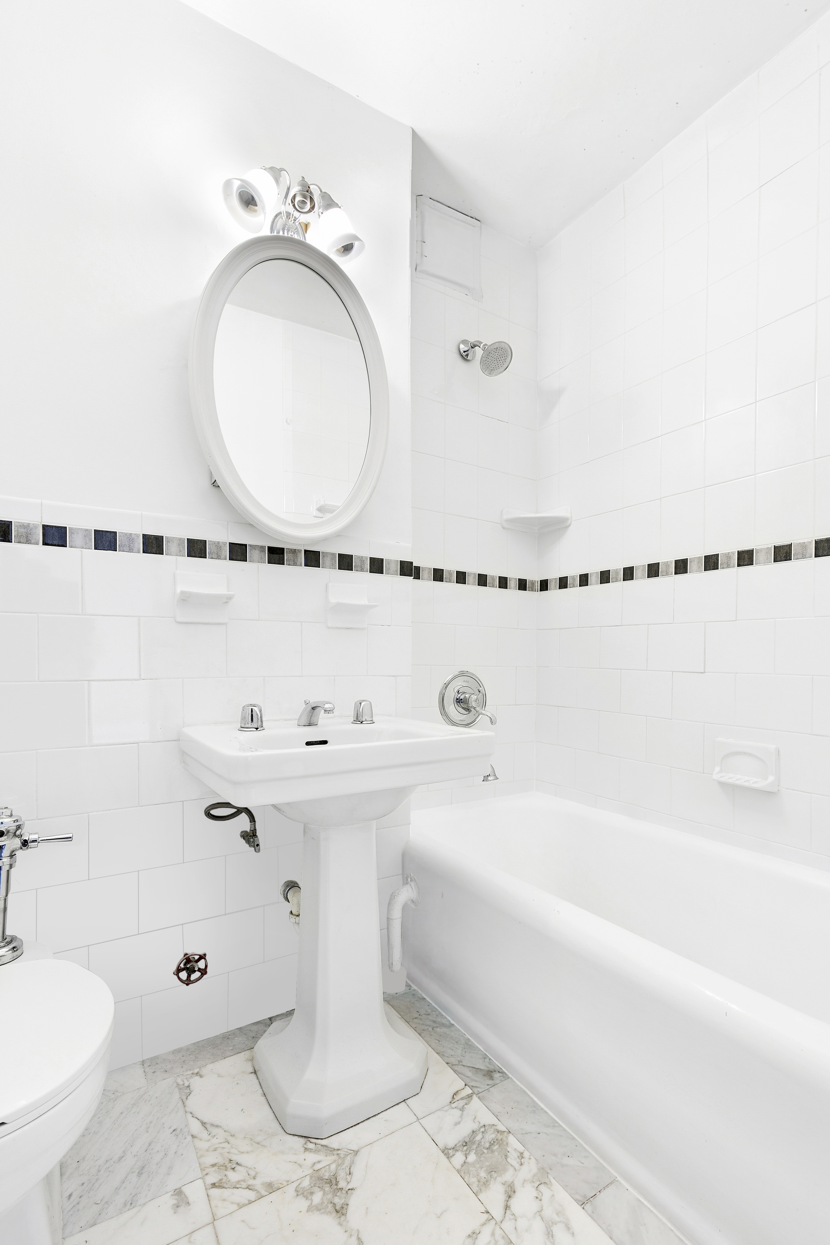 24 5th Avenue, Unit 831 Manhattan, NY 10011 - Photo 5 of 6