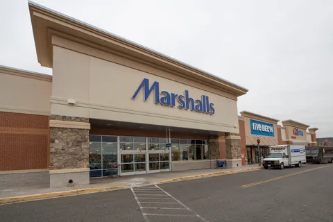 $750,000 | 3222 Theodore R Hagans Drive Northeast, Washington, DC 20018