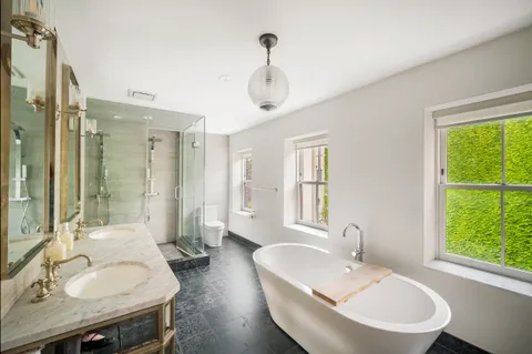 $6,000,000 | 265 6th Avenue | Park Slope