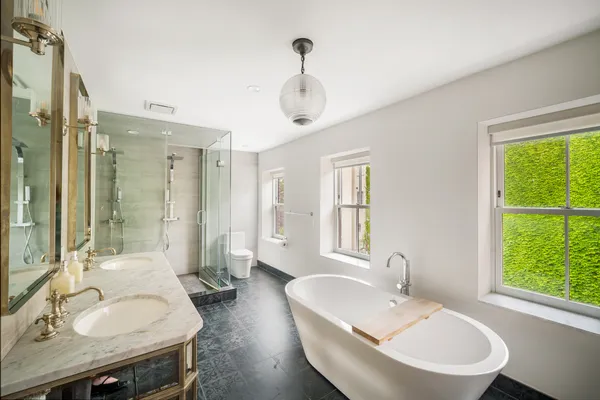 $6,000,000 | 265 6th Avenue | Park Slope