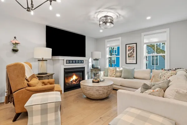 $7,995 | 78 Tremont Street, Unit 78, Boston, MA 02129