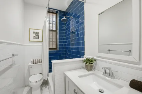 $2,495,000 | 35 East 20th Street, Unit 6B | Flatiron