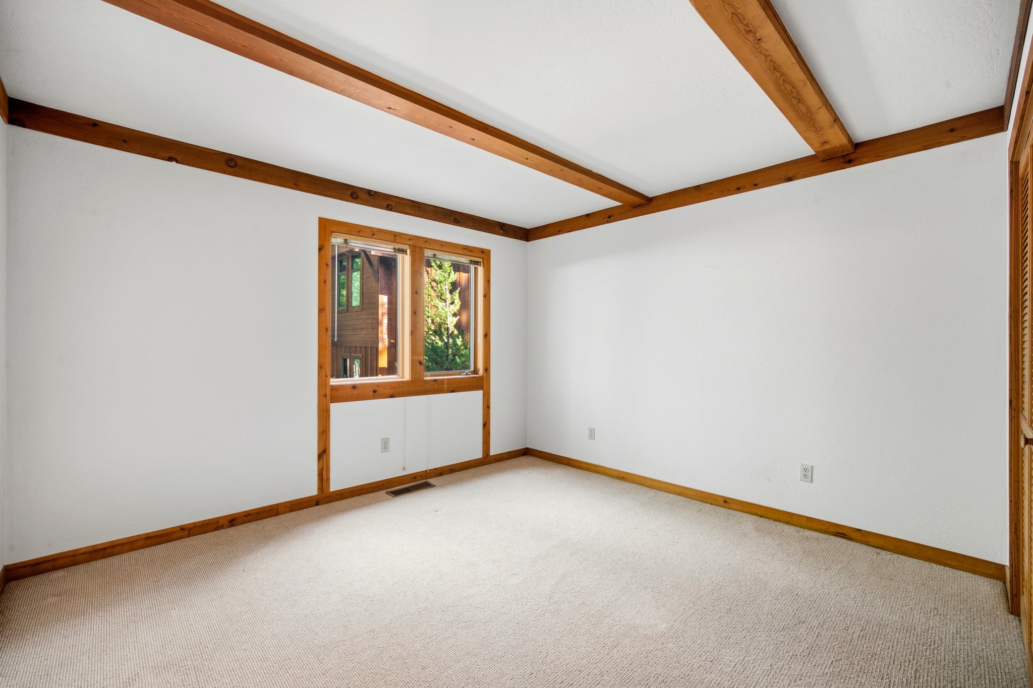 13351 Donner Pass Road Truckee, CA 96161 - Photo 21 of 28