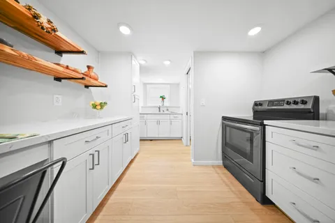 $3,000,000 | 1775 Lusitana Street, Honolulu, HI 96813
