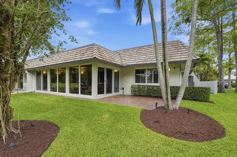 $730,000 | 4002 South Cypress Lane, Unit P17, Pompano Beach, FL 33069