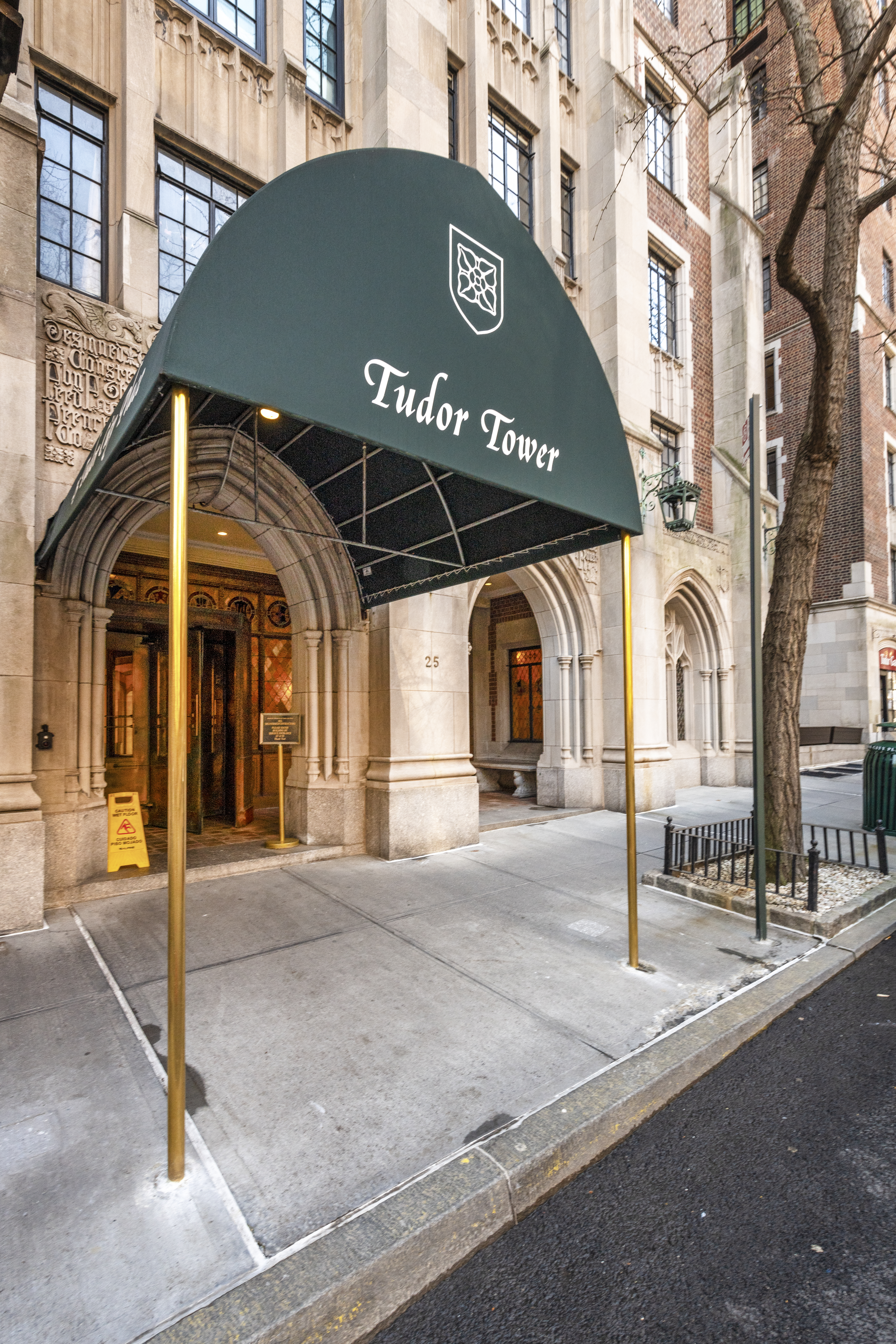 25 Tudor City Place, Unit 1611 Manhattan, NY 10017 - Photo 10 of 15 a front view of a building with street