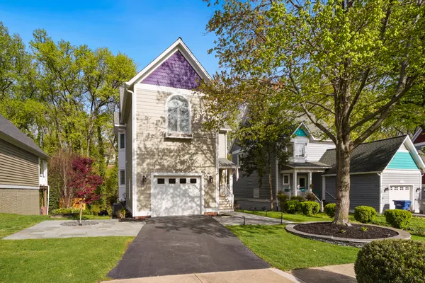 $1,250,000 | 2004 Swan Terrace, Alexandria, VA 22307