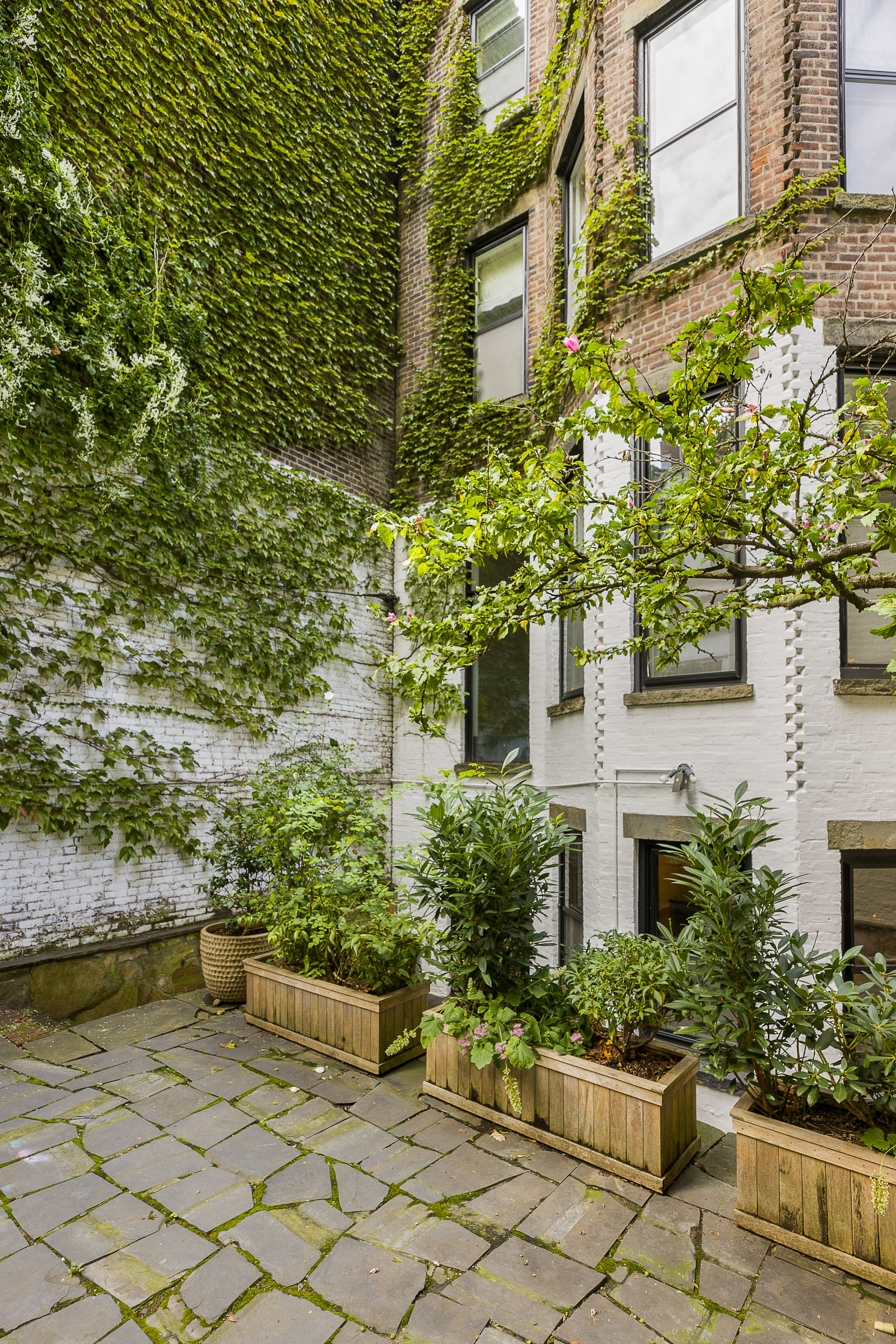 23 Garden Place Brooklyn, NY 11201 - Photo 16 of 18