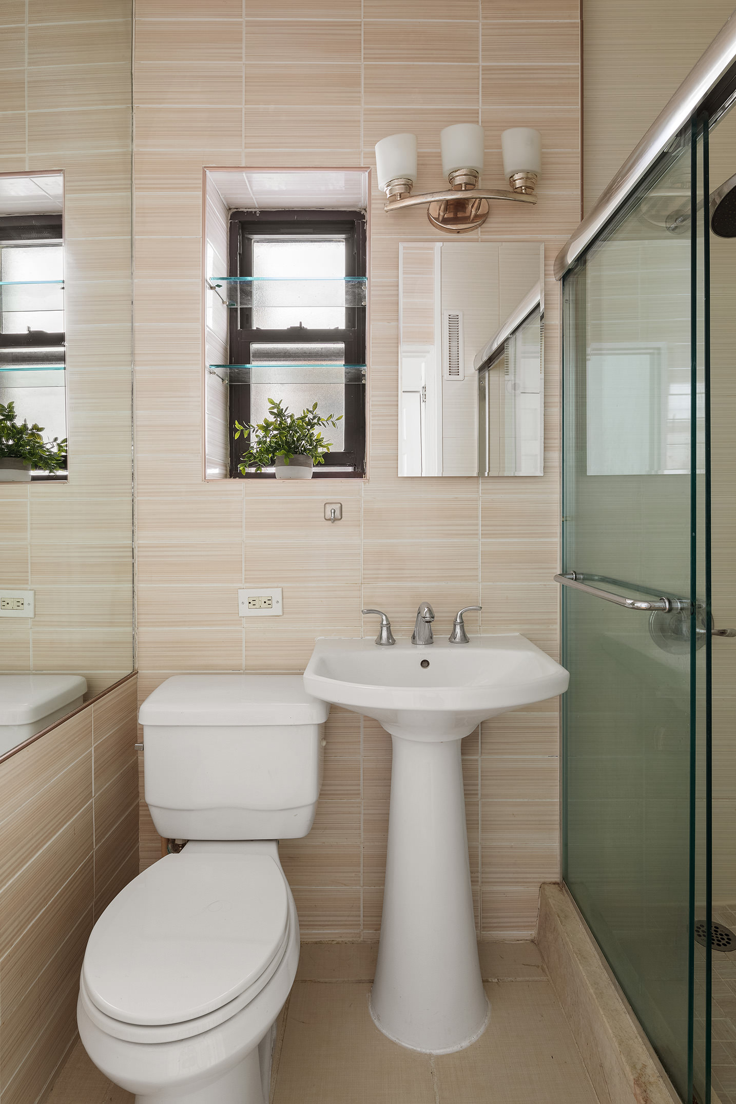 415 East 80th Street, Unit 4T Manhattan, NY 10075 - Photo 5 of 6