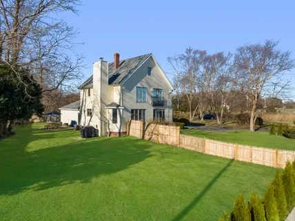 $639,000 | 1705 Wampanoag Trail, Barrington, RI 02806