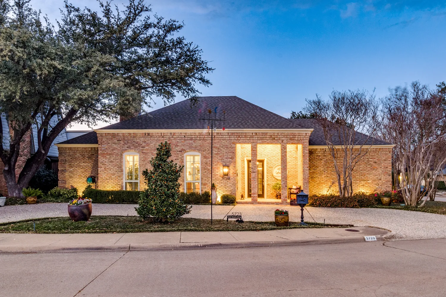 $1,200,000 | 5723 Overdowns Drive, Dallas, TX 75230