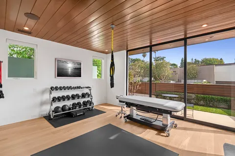 $11,495,000 | 621 Malabar Drive, Corona del Mar, CA 92625
