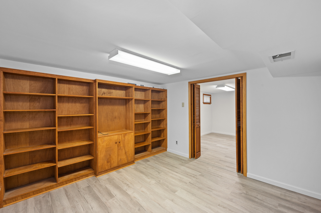 159 Wolverine Street Staten Island, NY 10306 - Photo 18 of 22