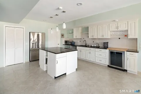 $2,495,000 | 215 South Lake Drive, Stamford, CT 06903