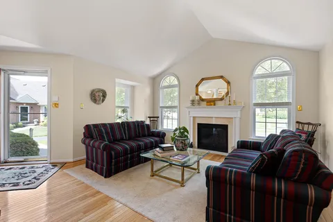 $565,000 | 115 LYNTHWAITE Farm Lane, Wilmington, DE 19803
