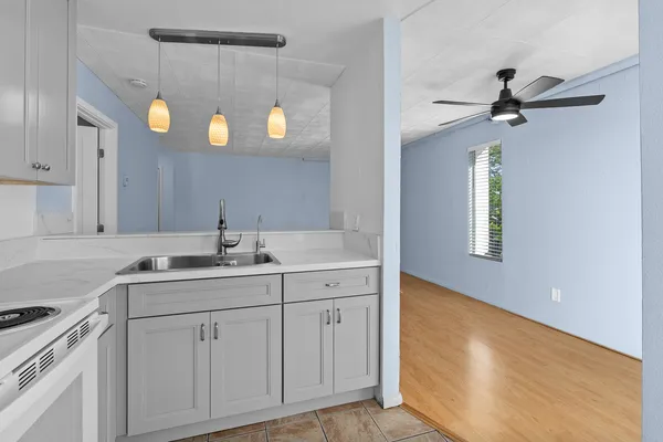 $375,000 | 7506 Parkway Drive, Unit 201, La Mesa, CA 91942