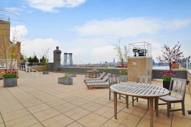 60 Broadway, Unit 3A Brooklyn, NY 11249 - Photo 10 of 15