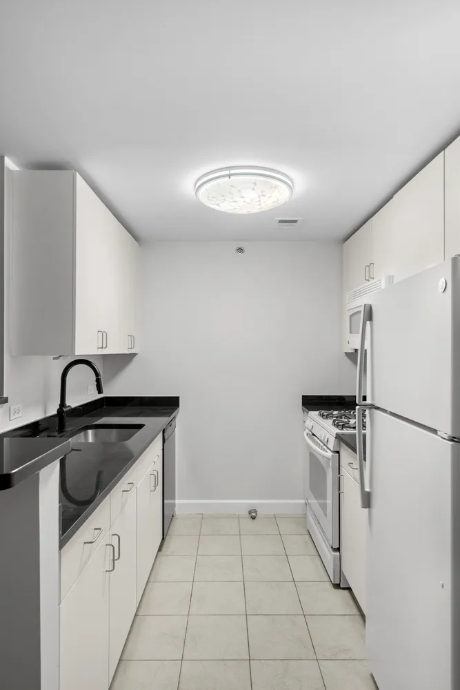 $665,000 | 40 West 116th Street, Unit B301 | Harlem