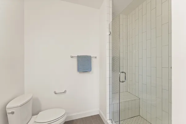 $2,550,000 | 8621 McHenry Street, Vienna, VA 22180