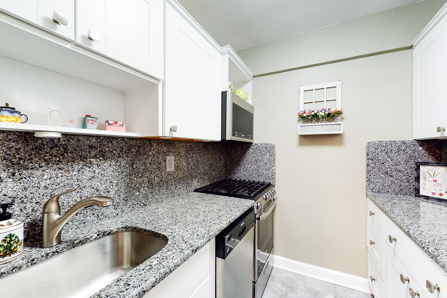 7259 Shore Road, Unit 6L Brooklyn, NY 11209 - Photo 3 of 6